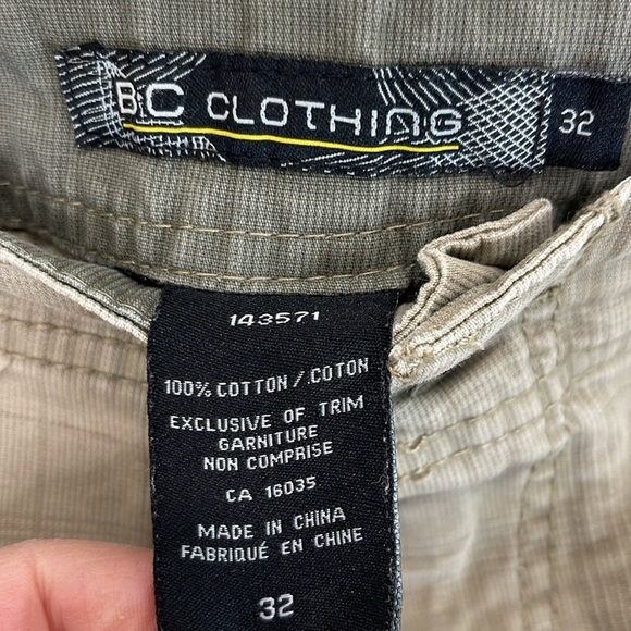 BC Clothing Men's Cargo Shorts Tan Plaid Pockets Cotton Size 32 - Picture 7 of 10